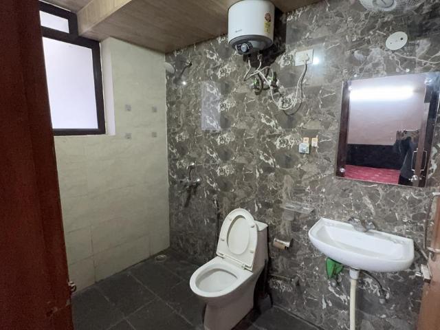 1 BHK Independent Builder Floor in DLF Phase 3 for rent Gurgaon. The reference number is 20376031