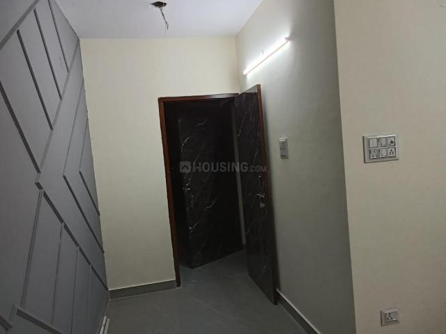 1 BHK Independent Builder Floor in East Of Kailash for resale South Delhi. The reference number is 16778337