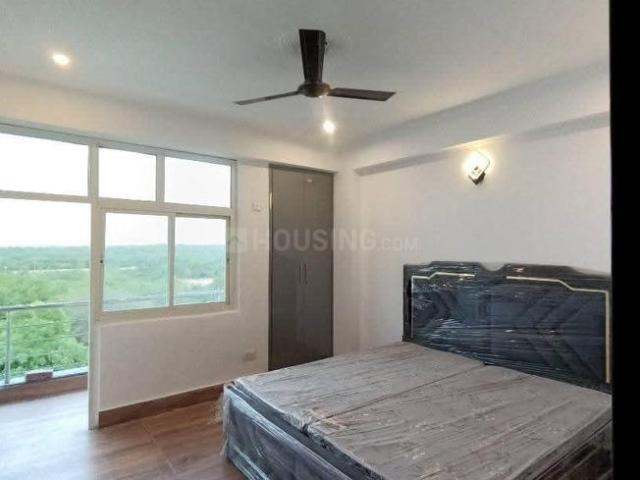 1 BHK Independent Builder Floor in Freedom Fighters Enclave for rent New Delhi. The reference number is 20543402