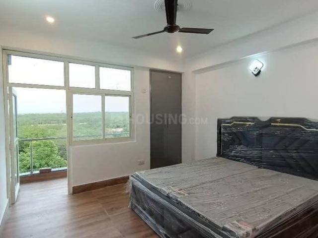 1 BHK Independent Builder Floor in Freedom Fighters Enclave for rent New Delhi. The reference number is 20197902