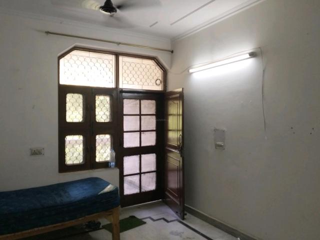 1 BHK Independent Builder Floor in GTB Nagar for rent New Delhi. The reference number is 20561236