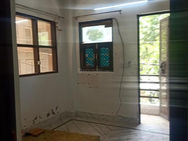 1 BHK Independent Builder Floor in GTB Nagar for rent New Delhi. The reference number is 20734453