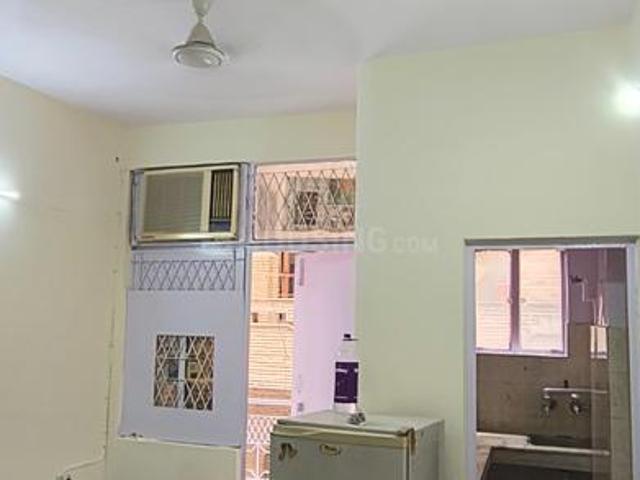 1 BHK Independent Builder Floor in Gautam Nagar for rent New Delhi. The reference number is 20172365