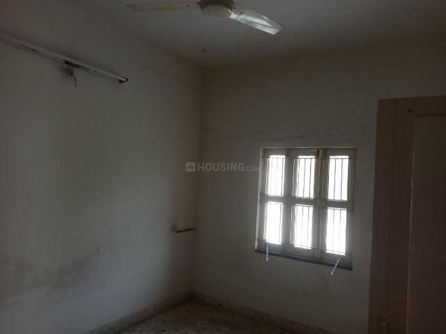 1 BHK Independent Builder Floor in Ghatlodiya for rent Ahmedabad. The reference number is 20458440