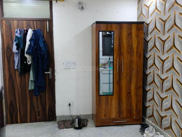 1 BHK Independent Builder Floor in Govindpuri for rent New Delhi. The reference number is 20937560
