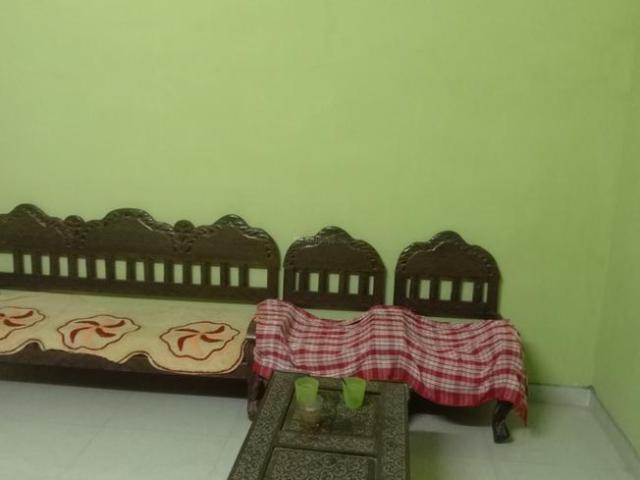 1 BHK Independent Builder Floor in Haqikatnagar for rent Saharanpur. The reference number is 8136441