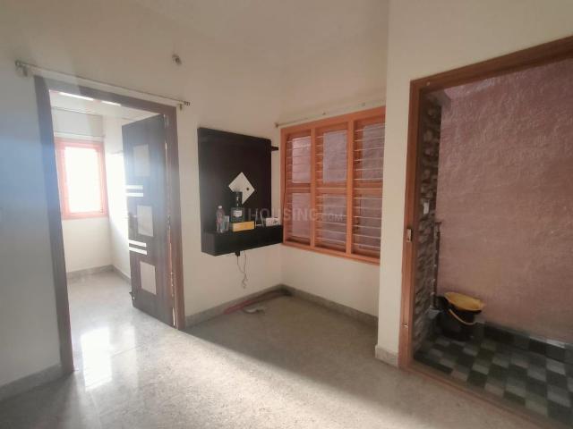 1 BHK Independent Builder Floor in Indira Nagar for rent Bengaluru. The reference number is 18985119