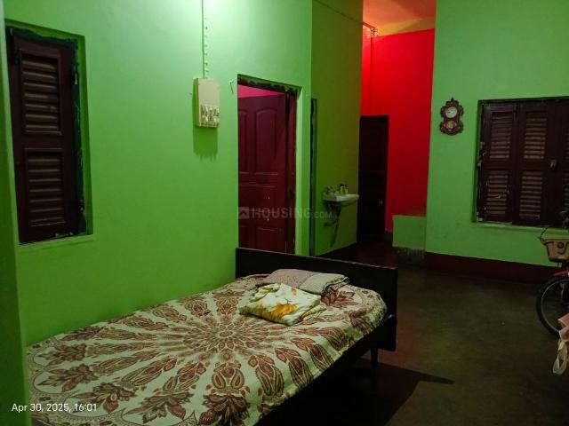 1 BHK Independent Builder Floor in Jadavpur for rent Kolkata. The reference number is 17171091