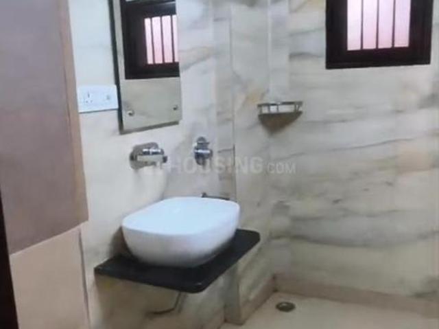 1 BHK Independent Builder Floor in Janakpuri for rent New Delhi. The reference number is 20570744