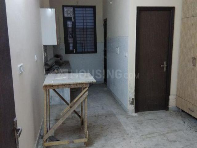 1 BHK Independent Builder Floor in Janakpuri for resale West Delhi. The reference number is 5793456