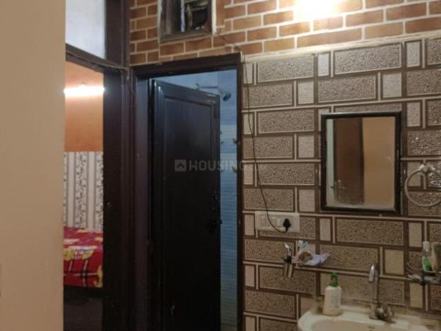 1 BHK Independent Builder Floor in Shakti Nagar for rent New Delhi. The reference number is 16128383