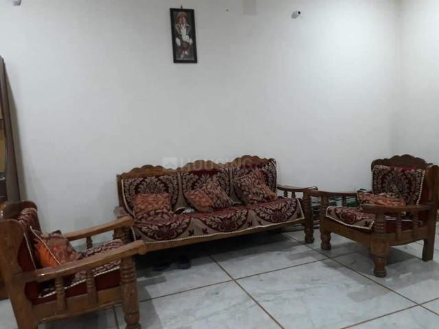 1 BHK Independent Builder Floor in Karol Bagh for rent New Delhi. The reference number is 20781091