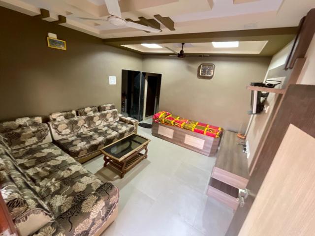 1 BHK Independent Builder Floor in Khodiyar Colony for rent Jamnagar. The reference number is 14001729