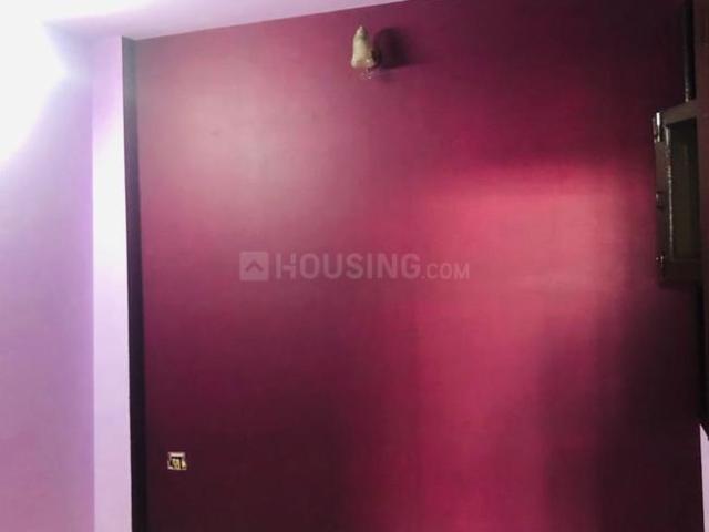 1 BHK Independent Builder Floor in Krishna Nagar for resale New Delhi. The reference number is 7002798