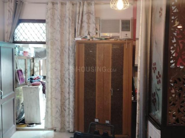 1 BHK Independent Builder Floor in Lajpat Nagar for rent New Delhi. The reference number is 15550558