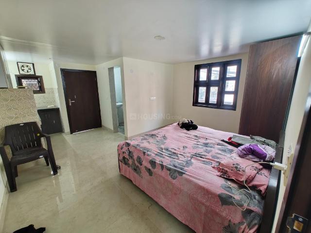 1 BHK Independent Builder Floor in Lajpat Nagar for rent New Delhi. The reference number is 15773599