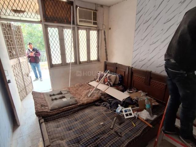 1 BHK Independent Builder Floor in Lajpat Nagar for rent New Delhi. The reference number is 16415823