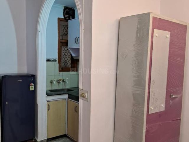 1 BHK Independent Builder Floor in Lajpat Nagar for rent New Delhi. The reference number is 16321932