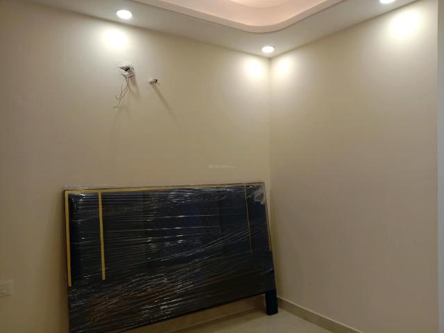 1 BHK Independent Builder Floor in Lajpat Nagar for rent New Delhi. The reference number is 18980655