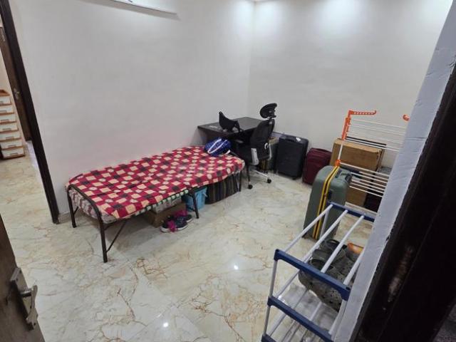 1 BHK Independent Builder Floor in Lajpat Nagar for rent New Delhi. The reference number is 19678040