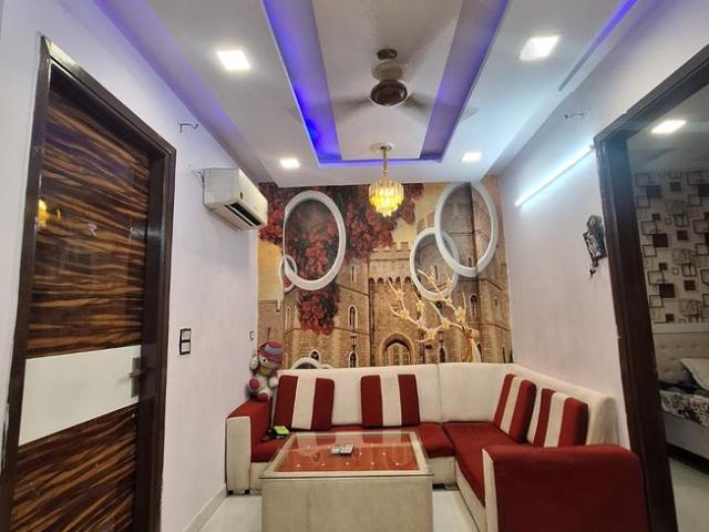 1 BHK Independent Builder Floor in Lajpat Nagar for rent New Delhi. The reference number is 19953651