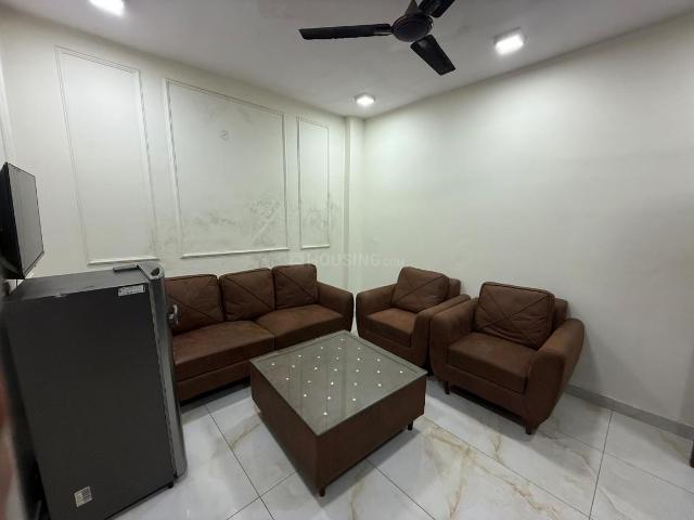 1 BHK Independent Builder Floor in Lajpat Nagar for rent New Delhi. The reference number is 19394121