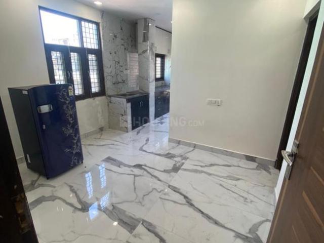 1 BHK Independent Builder Floor in Lajpat Nagar for rent New Delhi. The reference number is 20460263