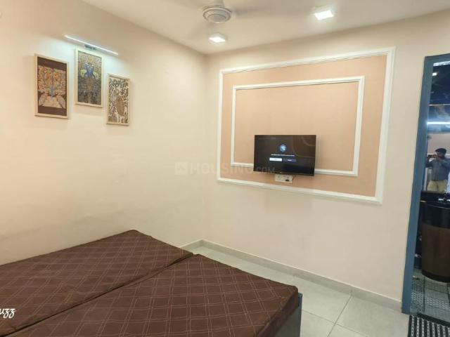 1 BHK Independent Builder Floor in Lajpat Nagar for rent New Delhi. The reference number is 20221919