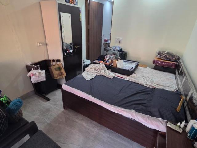 1 BHK Independent Builder Floor in Lajpat Nagar for rent New Delhi. The reference number is 20281294