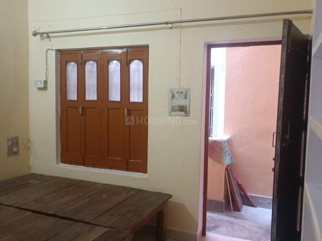 1 BHK Independent Builder Floor in Lanka for rent Varanasi. The reference number is 14629981