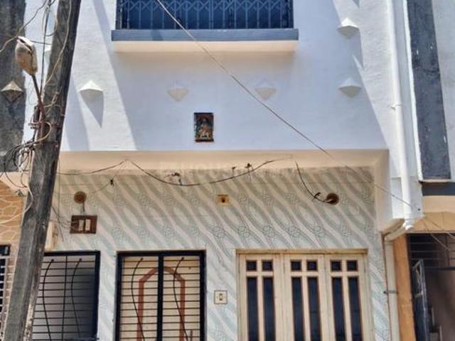 1 BHK Independent Builder Floor in Laskana for rent Surat. The reference number is 20364398