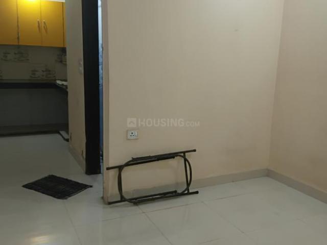 1 BHK Independent Builder Floor in Laxmi Nagar for rent New Delhi. The reference number is 18444031
