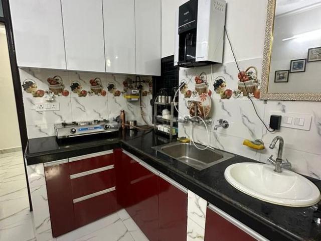 1 BHK Independent Builder Floor in Laxmi Nagar for rent New Delhi. The reference number is 19428789