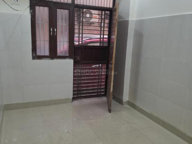 1 BHK Independent Builder Floor in Laxmi Nagar for rent New Delhi. The reference number is 20272111