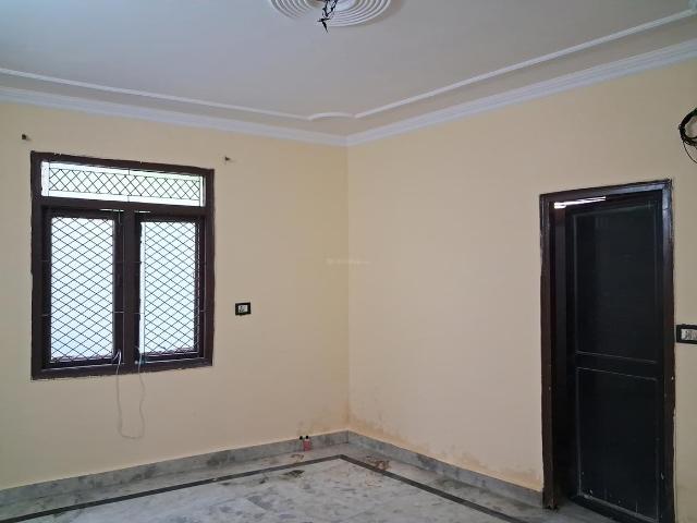1 BHK Independent Builder Floor in Paharganj for rent New Delhi. The reference number is 19685462