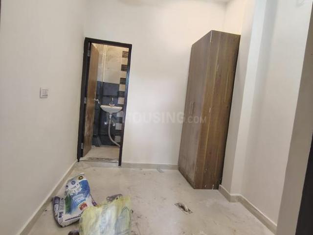 1 BHK Independent Builder Floor in Palam Vihar for rent Gurgaon. The reference number is 18250109