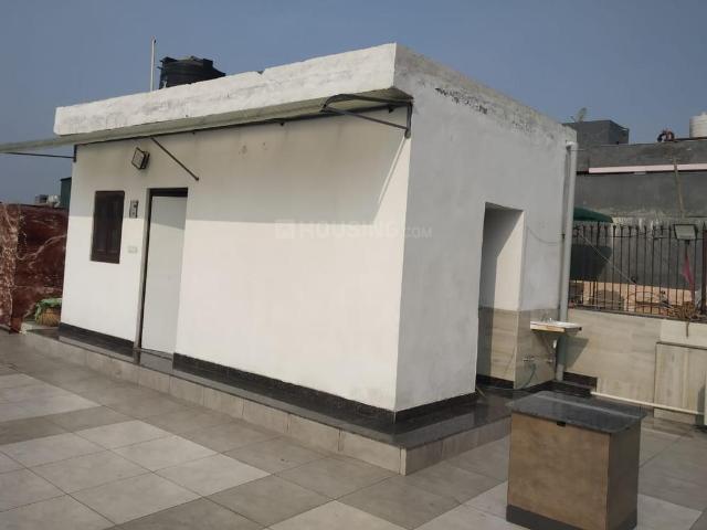 1 BHK Independent Builder Floor in Paschim Vihar for rent New Delhi. The reference number is 9580885