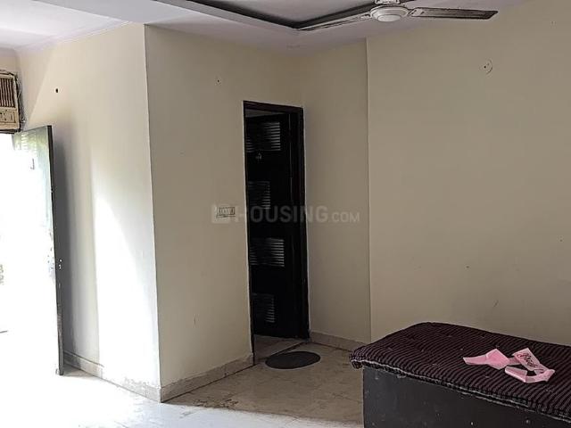 1 BHK Independent Builder Floor in Patel Nagar for rent New Delhi. The reference number is 19112122