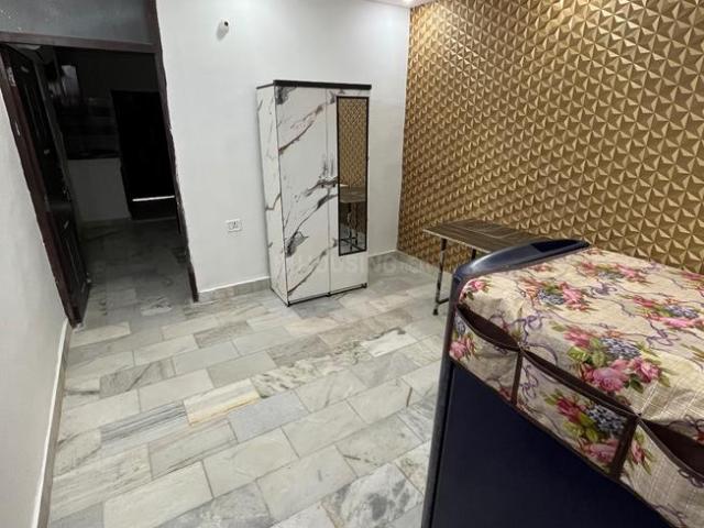 1 BHK Independent Builder Floor in Patel Nagar for rent New Delhi. The reference number is 19222774