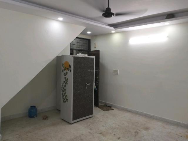 1 BHK Independent Builder Floor in Patel Nagar for rent New Delhi. The reference number is 20183677