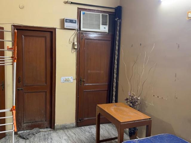 1 BHK Independent Builder Floor in Patel Nagar for rent New Delhi. The reference number is 20815500