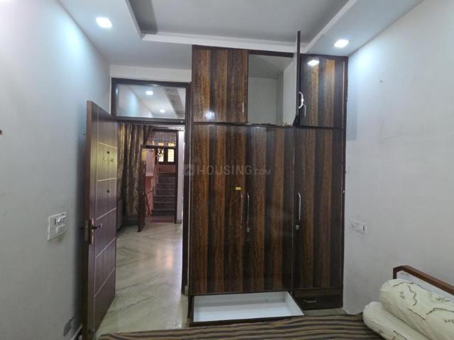 1 BHK Independent Builder Floor in Pitampura for rent New Delhi. The reference number is 20542626