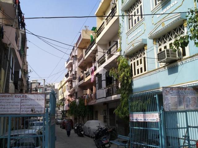 1 BHK Independent Builder Floor in Pitampura for resale New Delhi. The reference number is 14094108