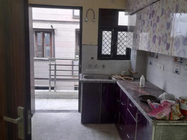 1 BHK Independent Builder Floor in Preet Vihar for rent New Delhi. The reference number is 11877040