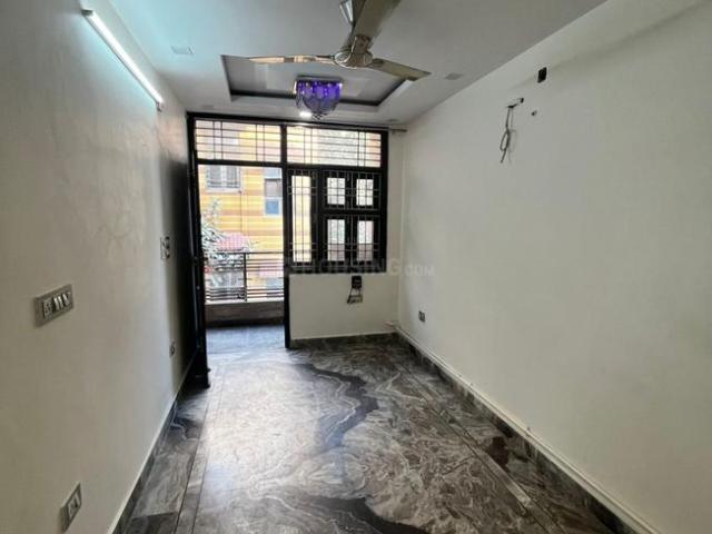 1 BHK Independent Builder Floor in Preet Vihar for rent New Delhi. The reference number is 19839094
