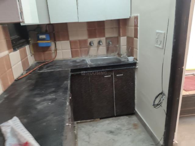 1 BHK Independent Builder Floor in Preet Vihar for rent New Delhi. The reference number is 20337339