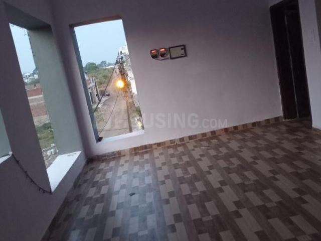 1 BHK Independent Builder Floor in Priyadarshni Colony for rent Jabalpur. The reference number is 5527039