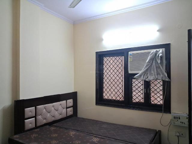 1 BHK Independent Builder Floor in Ranjeet Nagar for rent New Delhi. The reference number is 18526424