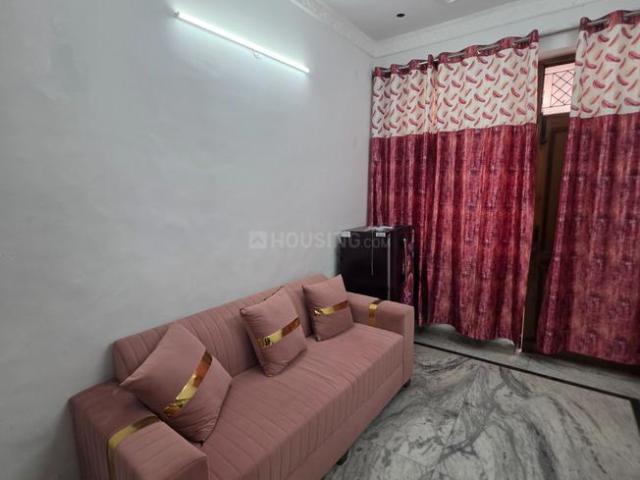 1 BHK Independent Builder Floor in Subhash Nagar for rent New Delhi. The reference number is 20679547