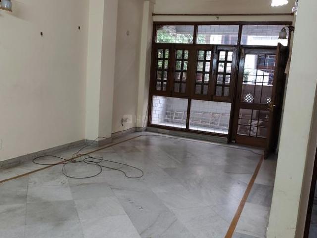 1 BHK Independent Builder Floor in Safdarjung Enclave for rent New Delhi. The reference number is 20780290